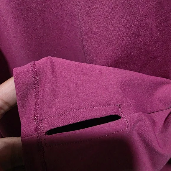 Mondetta Raspberry Crew Neck Performance Top - Picture 2 of 4